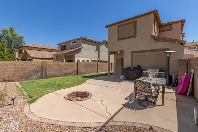 $379,900 | 1480 South Boulder Street, Unit B, Gilbert, AZ 85296