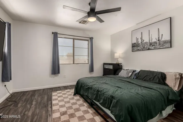$379,900 | 1480 South Boulder Street, Unit B, Gilbert, AZ 85296