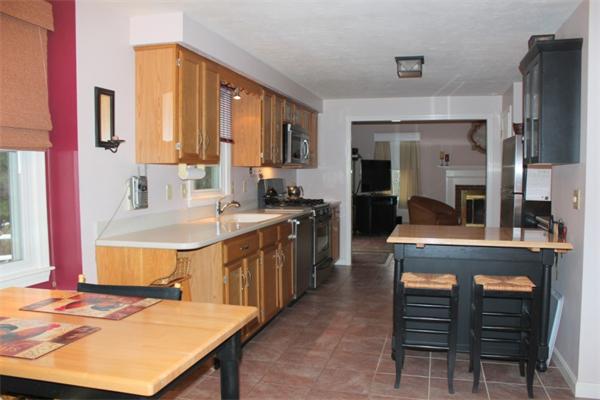 2 Ephraim's Way Upton, MA 01568 - Photo 3 of 27 Gallery Image 3