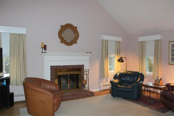 2 Ephraim's Way Upton, MA 01568 - Photo 8 of 27 Gallery Image 8