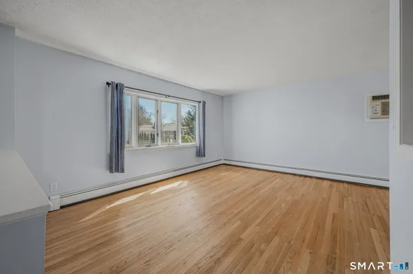 $449,900 | 536 Greenhaven Road, Stonington, CT 06379