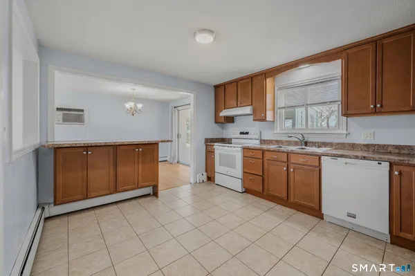 $449,900 | 536 Greenhaven Road, Stonington, CT 06379