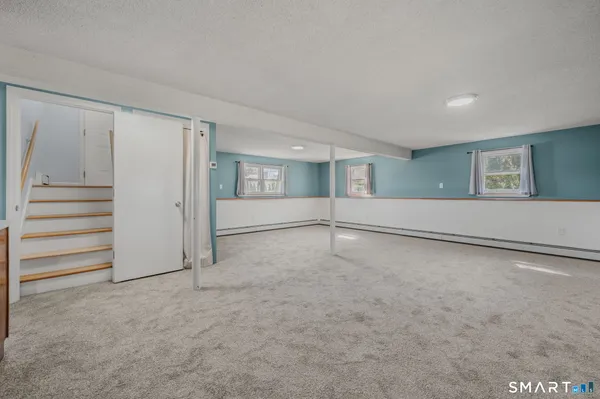 $449,900 | 536 Greenhaven Road, Stonington, CT 06379