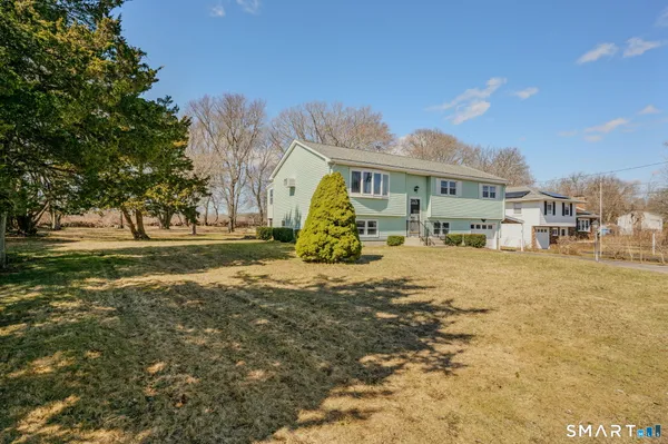 $449,900 | 536 Greenhaven Road, Stonington, CT 06379