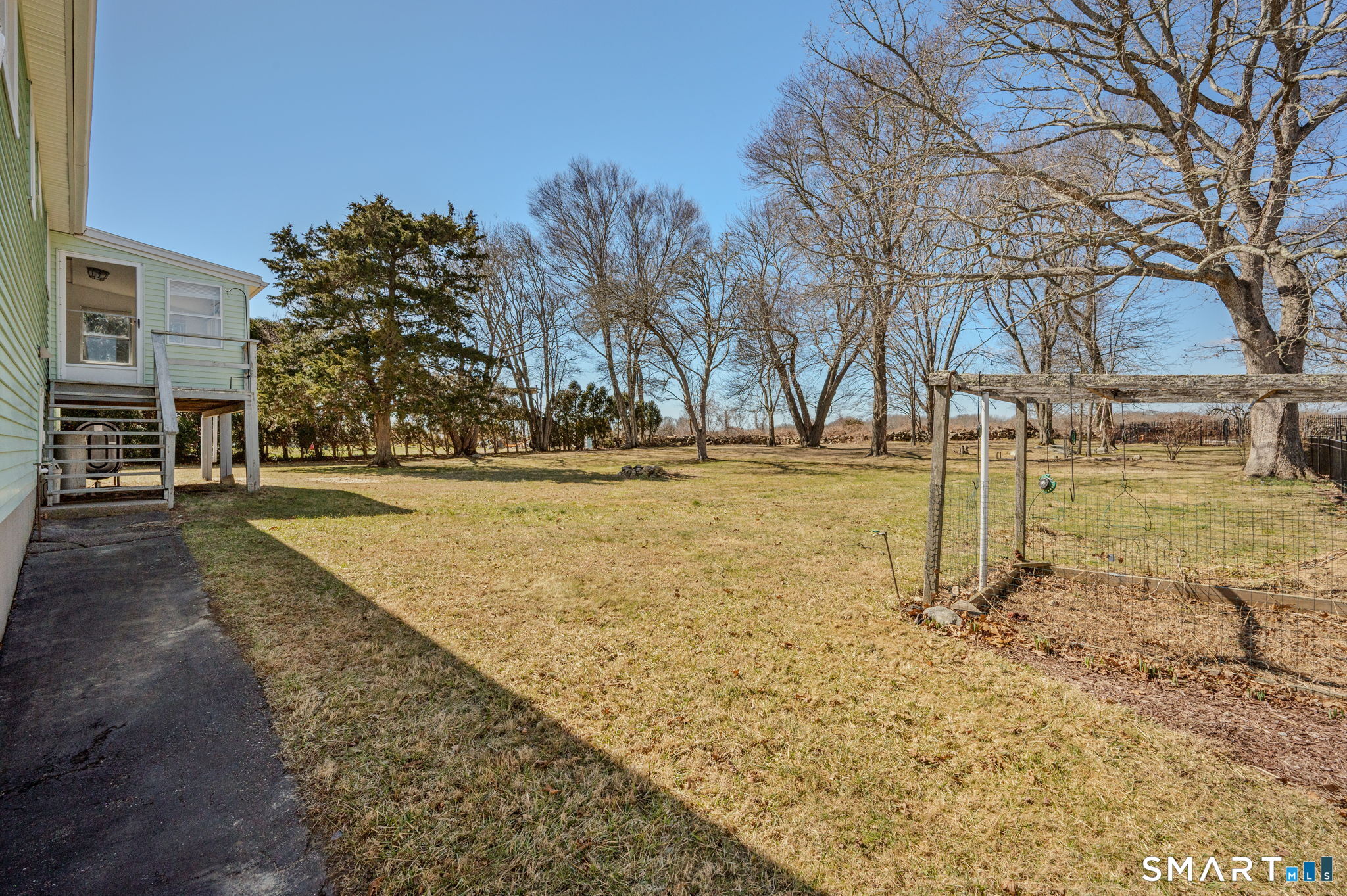 536 Greenhaven Road Stonington, CT 06379 - Photo 5 of 40