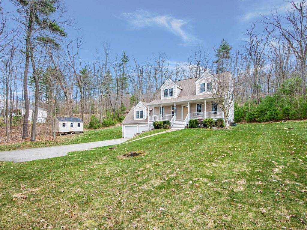 210 Brookfield Road Sturbridge, MA 01518 - Photo 2 of 28