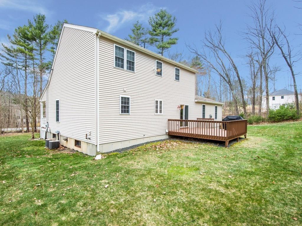 210 Brookfield Road Sturbridge, MA 01518 - Photo 6 of 28