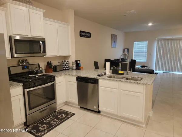 $1,825 | 450 Coastline Way Street, St. Augustine, FL 32092