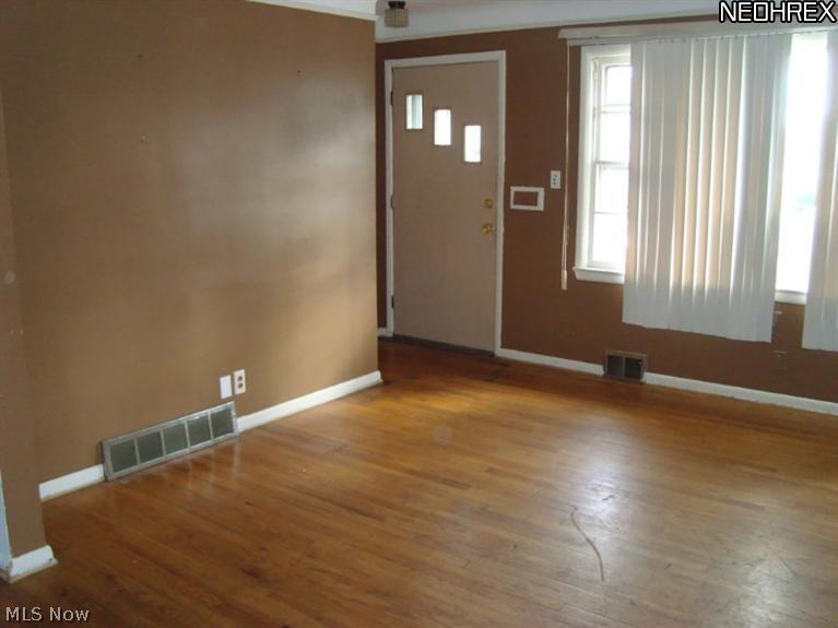 12111 Orme Road Garfield Heights, OH 44125 - Photo 3 of 17