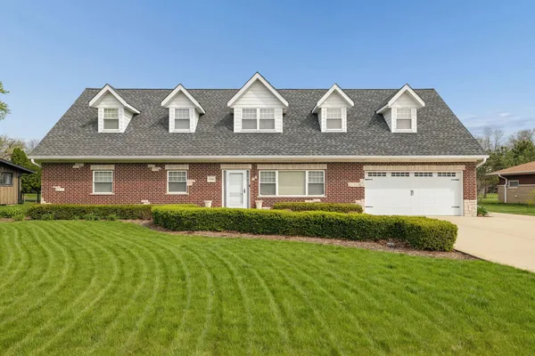 $589,000 | 17546 Woodbrook Lane, Lockport, IL 60441
