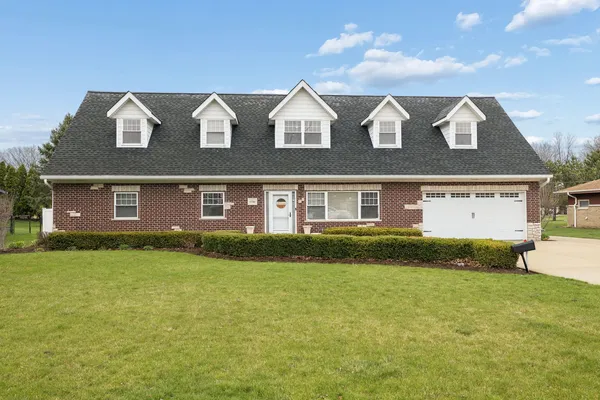 $589,000 | 17546 Woodbrook Lane, Lockport, IL 60441