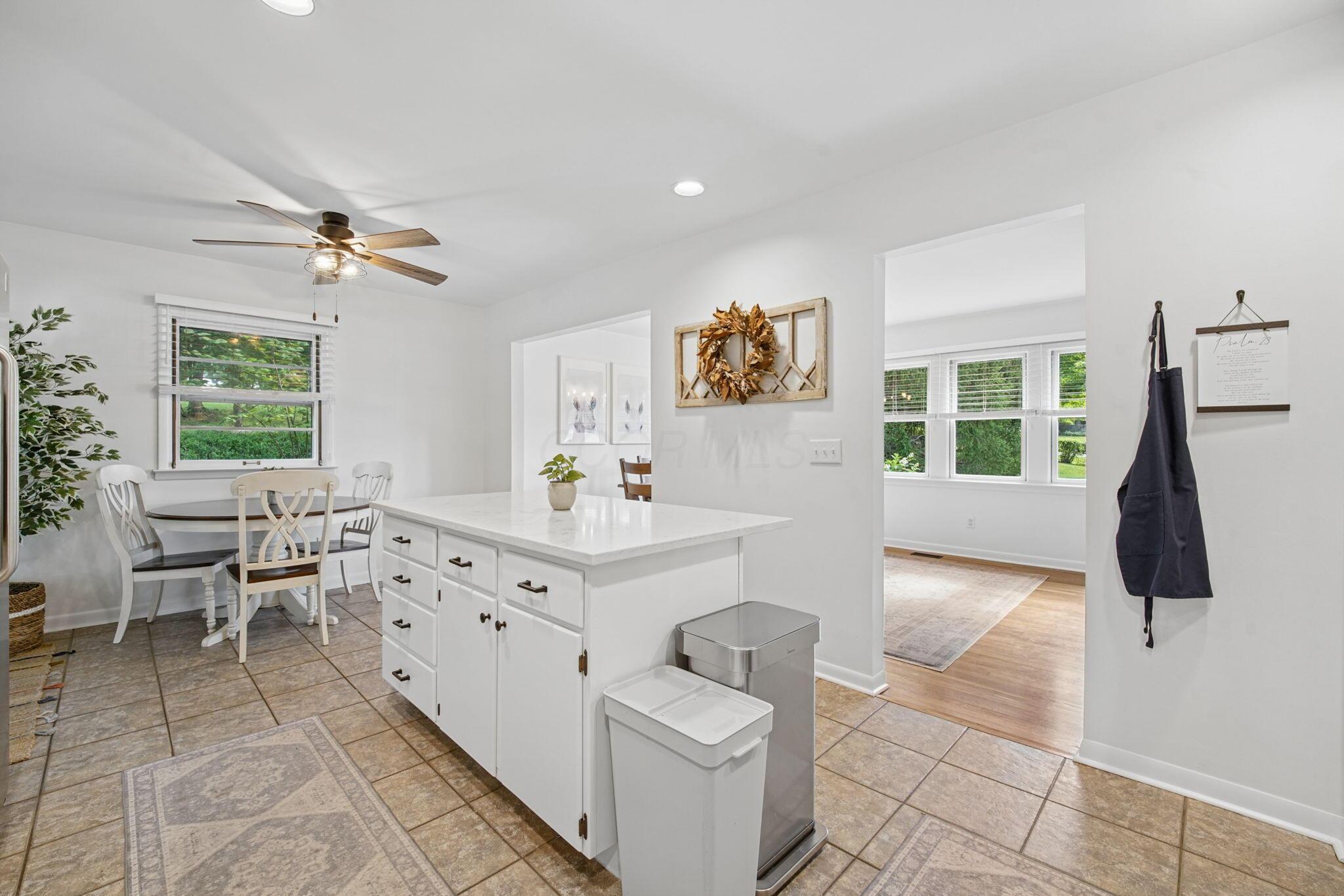 9562 Concord Road Powell, OH 43065 - Photo 23 of 53 Kitchen/Eating Area