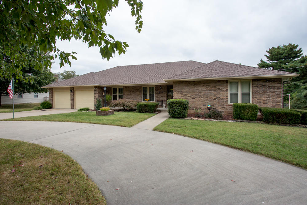 656 South Abbey Road Springfield, MO 65809 - Photo 1 of 1 RE_656 S Abbey Rd-01