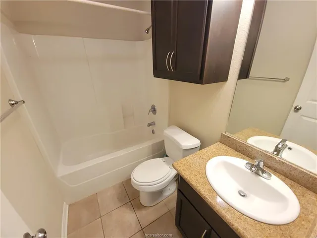 $1,950 | 2007 Snowy Brook Trail, Bryan, TX 77807