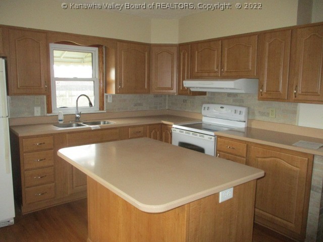 153 Burdette Addition Road Point Pleasant, WV 25550 - Photo 5 of 11 Gallery Image 5