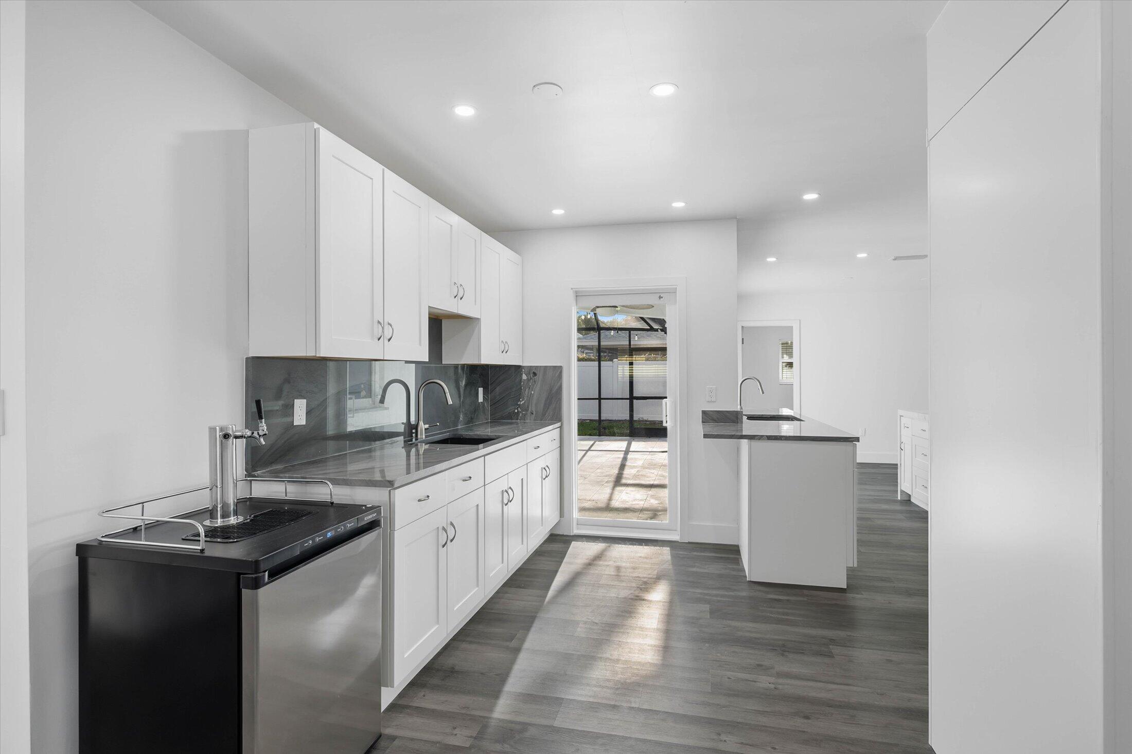 1650 Northwest 9th Street Boca Raton, FL 33486 - Photo 13 of 38 Kitchen Bar Area