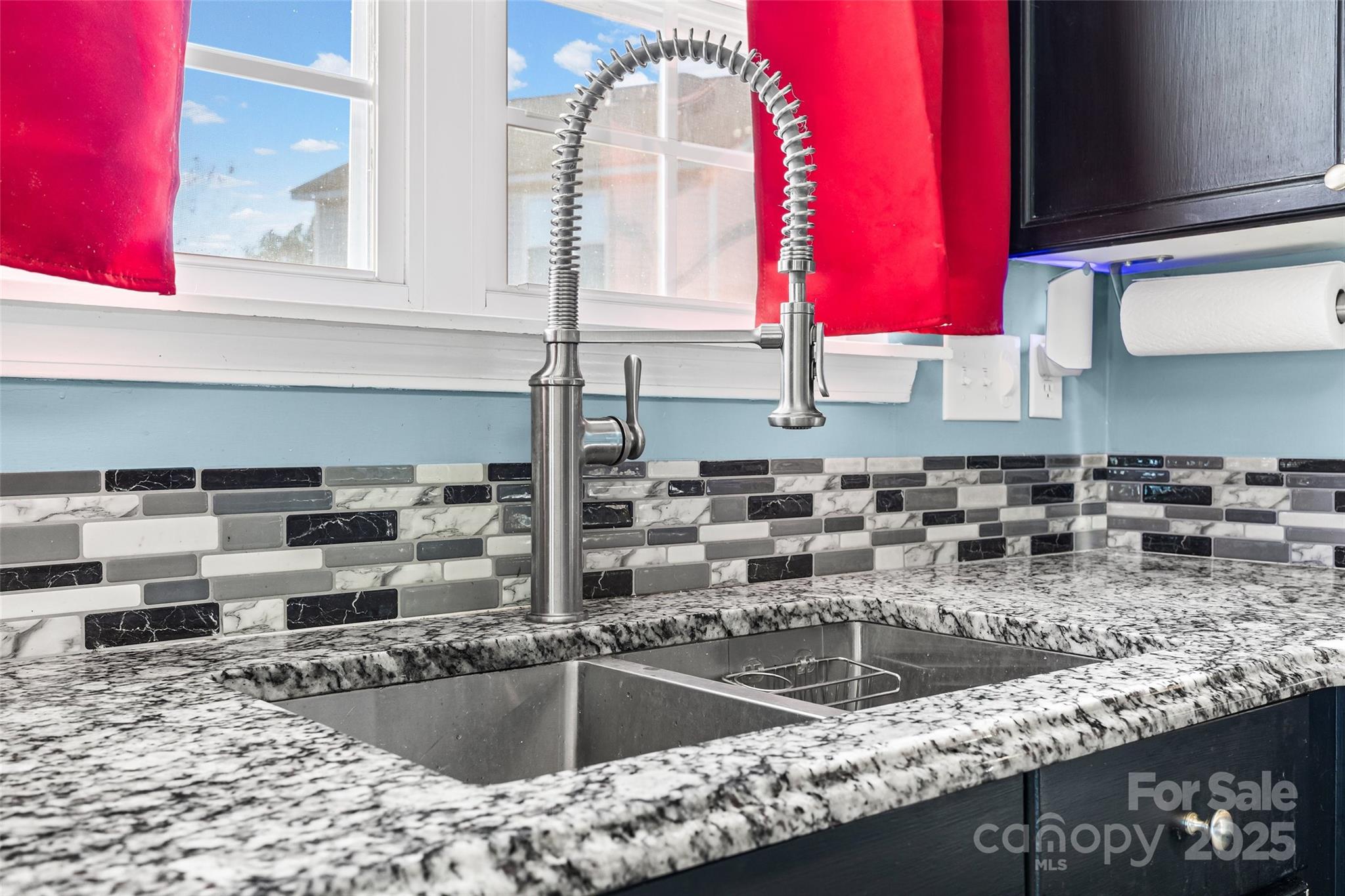 14048 Ballyshannon Lane Charlotte, NC 28278 - Photo 13 of 24