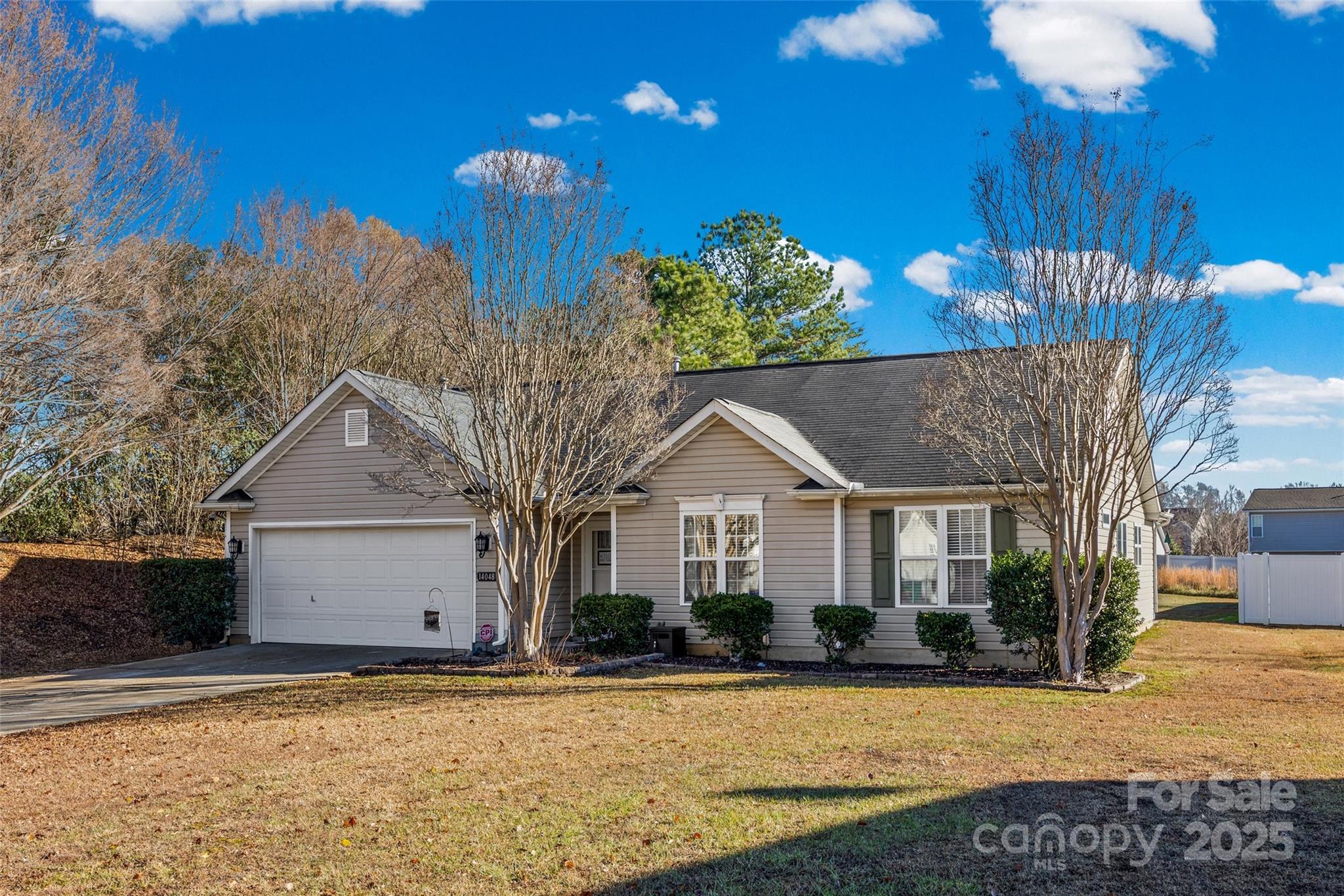 14048 Ballyshannon Lane Charlotte, NC 28278 - Photo 2 of 24