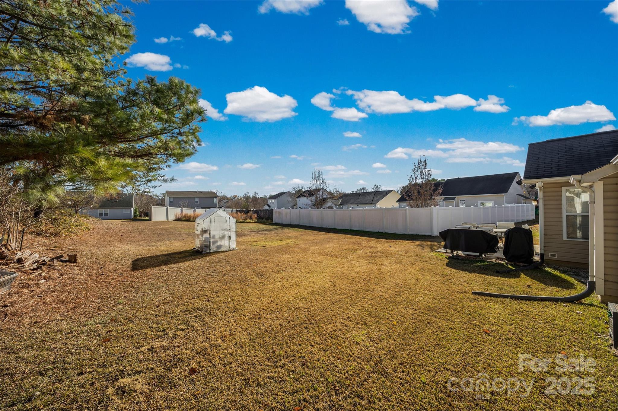 14048 Ballyshannon Lane Charlotte, NC 28278 - Photo 23 of 24