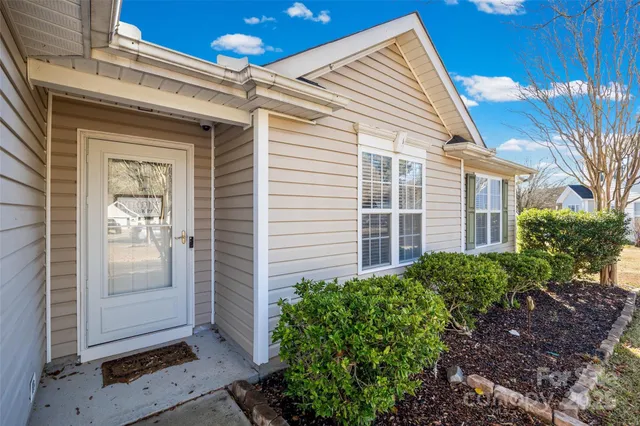 $375,000 | 14048 Ballyshannon Lane, Charlotte, NC 28278