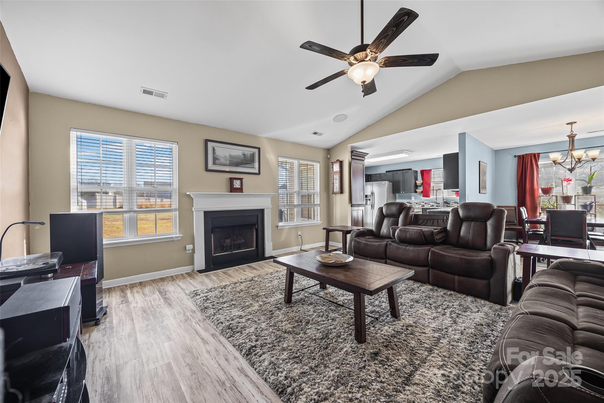 14048 Ballyshannon Lane Charlotte, NC 28278 - Photo 5 of 24