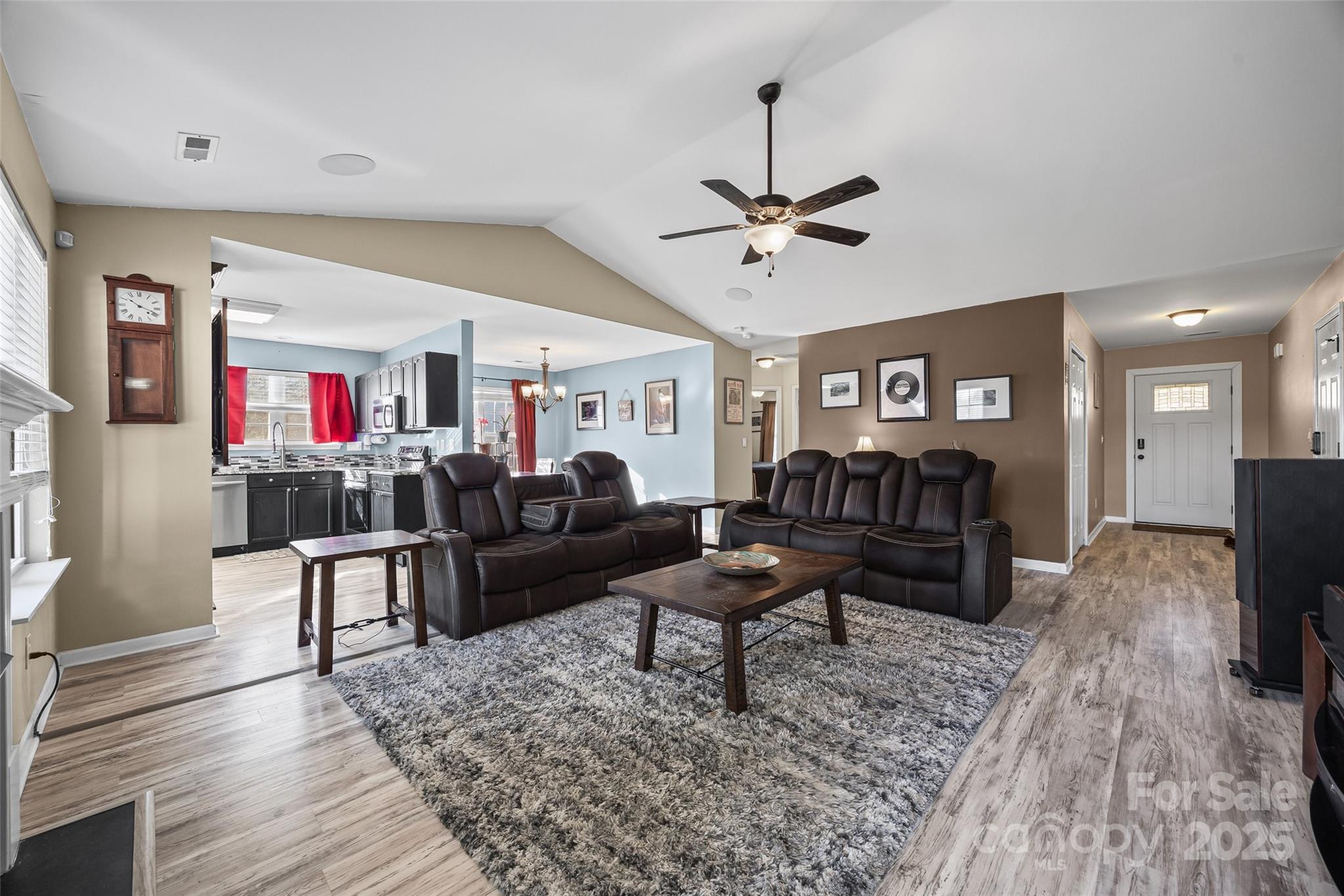 14048 Ballyshannon Lane Charlotte, NC 28278 - Photo 7 of 24