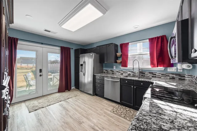 $375,000 | 14048 Ballyshannon Lane, Charlotte, NC 28278