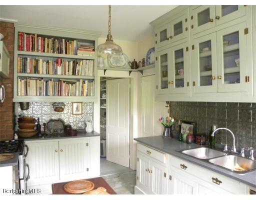 173 Whately Road Conway, MA 01341 - Photo 5 of 27 E-kitchen