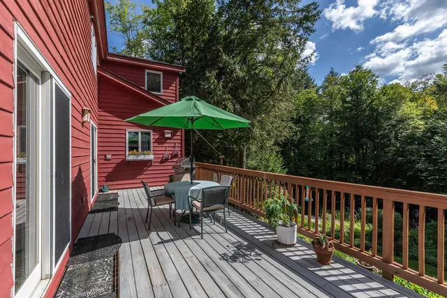 $1,200,000 | 70 Hunter Lane, Jamaica, VT 05343