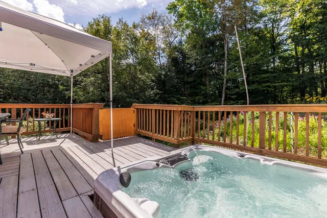 $1,200,000 | 70 Hunter Lane, Jamaica, VT 05343