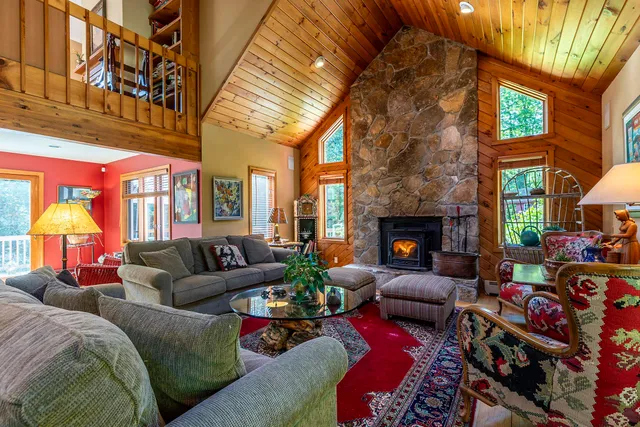$1,200,000 | 70 Hunter Lane, Jamaica, VT 05343