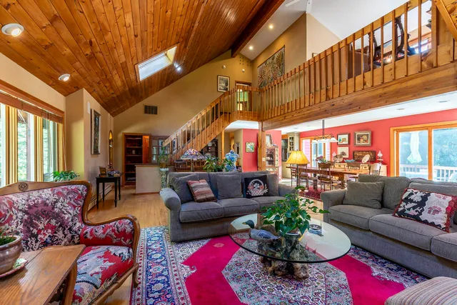 $1,200,000 | 70 Hunter Lane, Jamaica, VT 05343