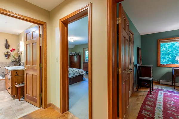 $1,140,000 | 70 Hunter Lane, Jamaica, VT 05343