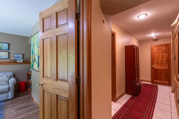 $1,140,000 | 70 Hunter Lane, Jamaica, VT 05343