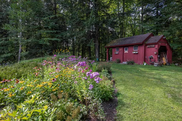 $1,200,000 | 70 Hunter Lane, Jamaica, VT 05343
