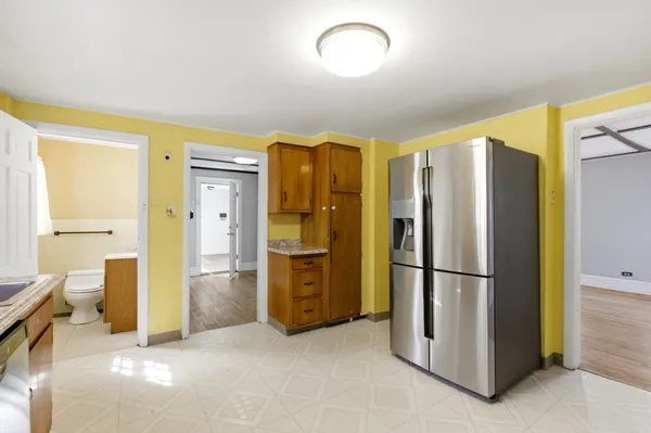 $525,000 | 1067 Main Street, Haverhill, MA 01830