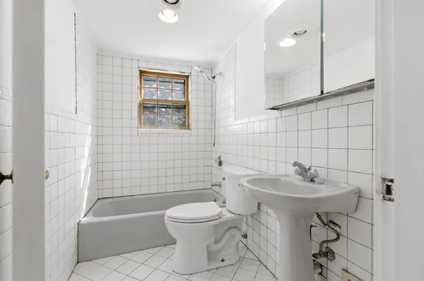 $525,000 | 1067 Main Street, Haverhill, MA 01830