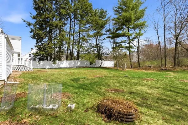 $525,000 | 1067 Main Street, Haverhill, MA 01830