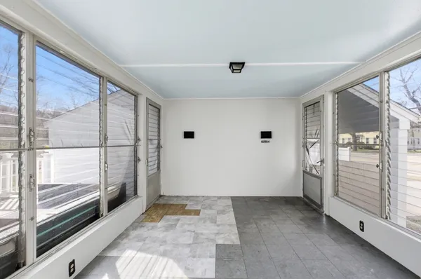 $525,000 | 1067 Main Street, Haverhill, MA 01830