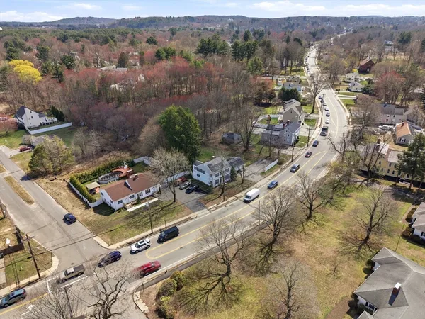 $525,000 | 1067 Main Street, Haverhill, MA 01830