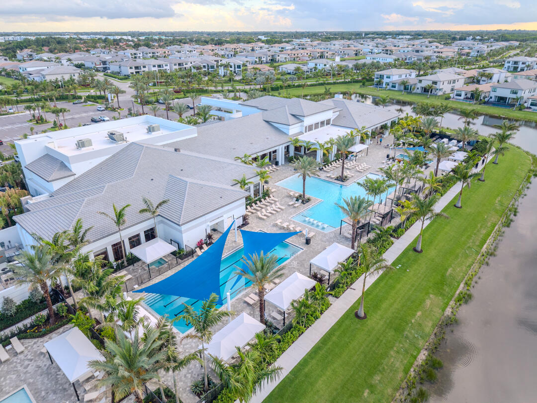 9523 Riverside Pk Drive Boca Raton, FL 33434 - Photo 43 of 47 Pool