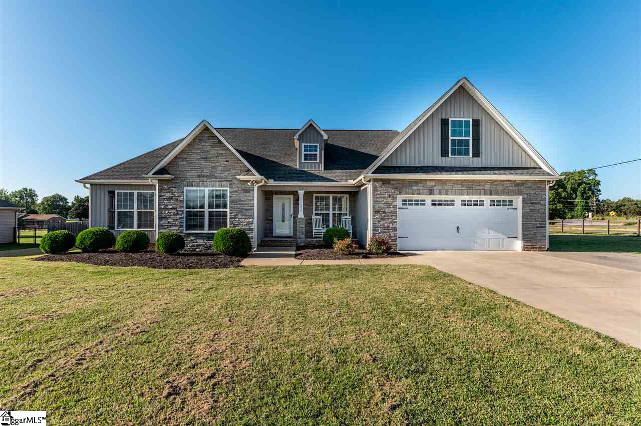 204 Anna Drive Inman, SC 29349 - Photo 1 of 36