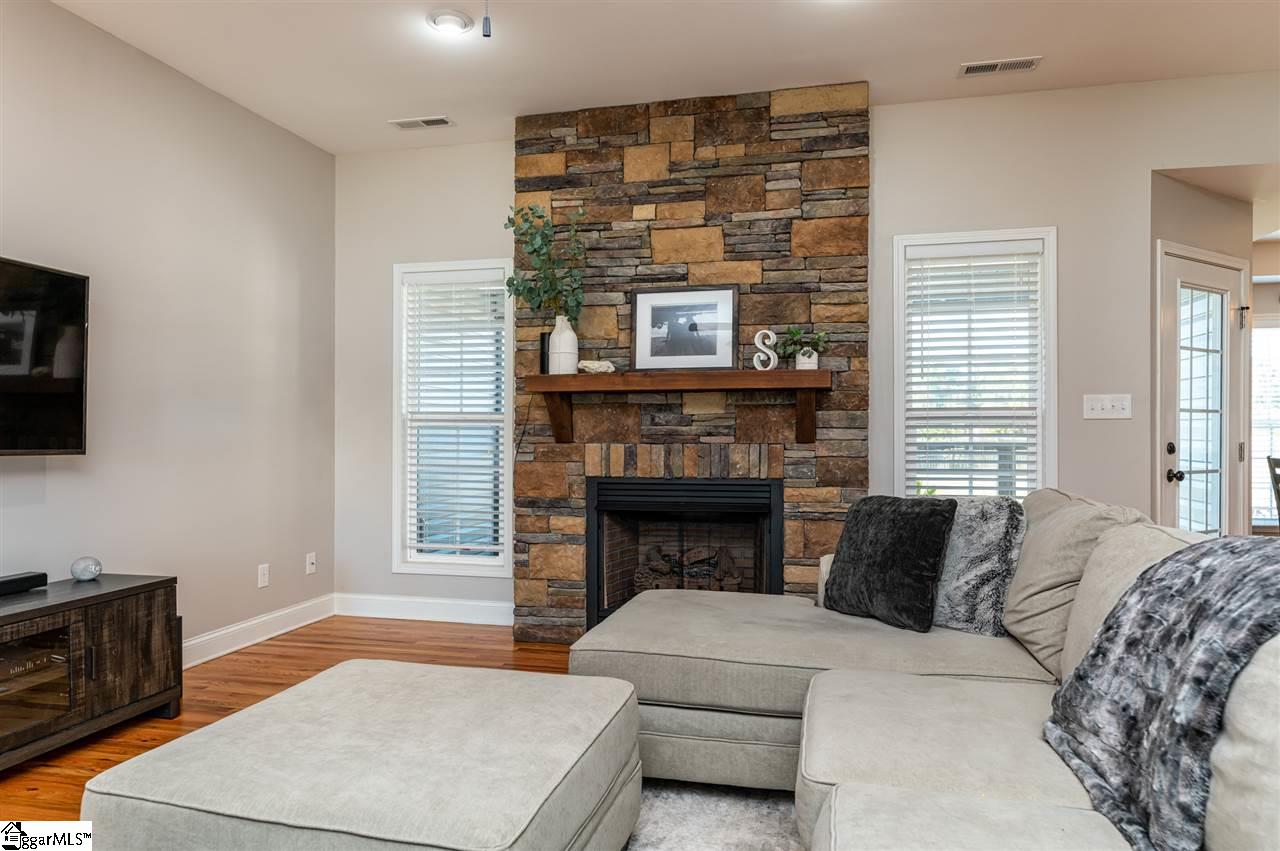 204 Anna Drive Inman, SC 29349 - Photo 4 of 36