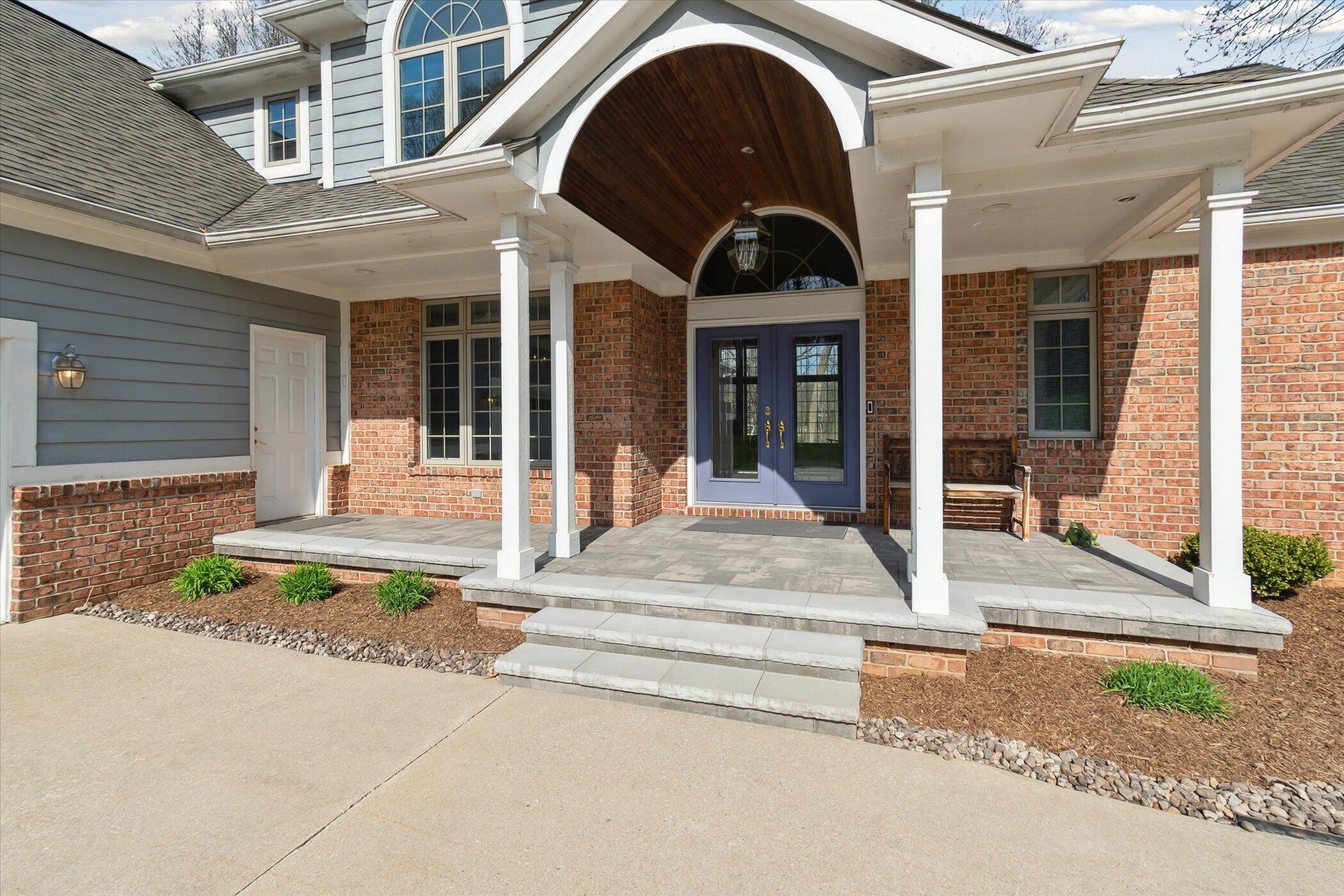 8115 Stonehedge Road Gregory, MI 48137 - Photo 5 of 56 05-8115-Stonehedge-Rd-Gregory-WindowStil