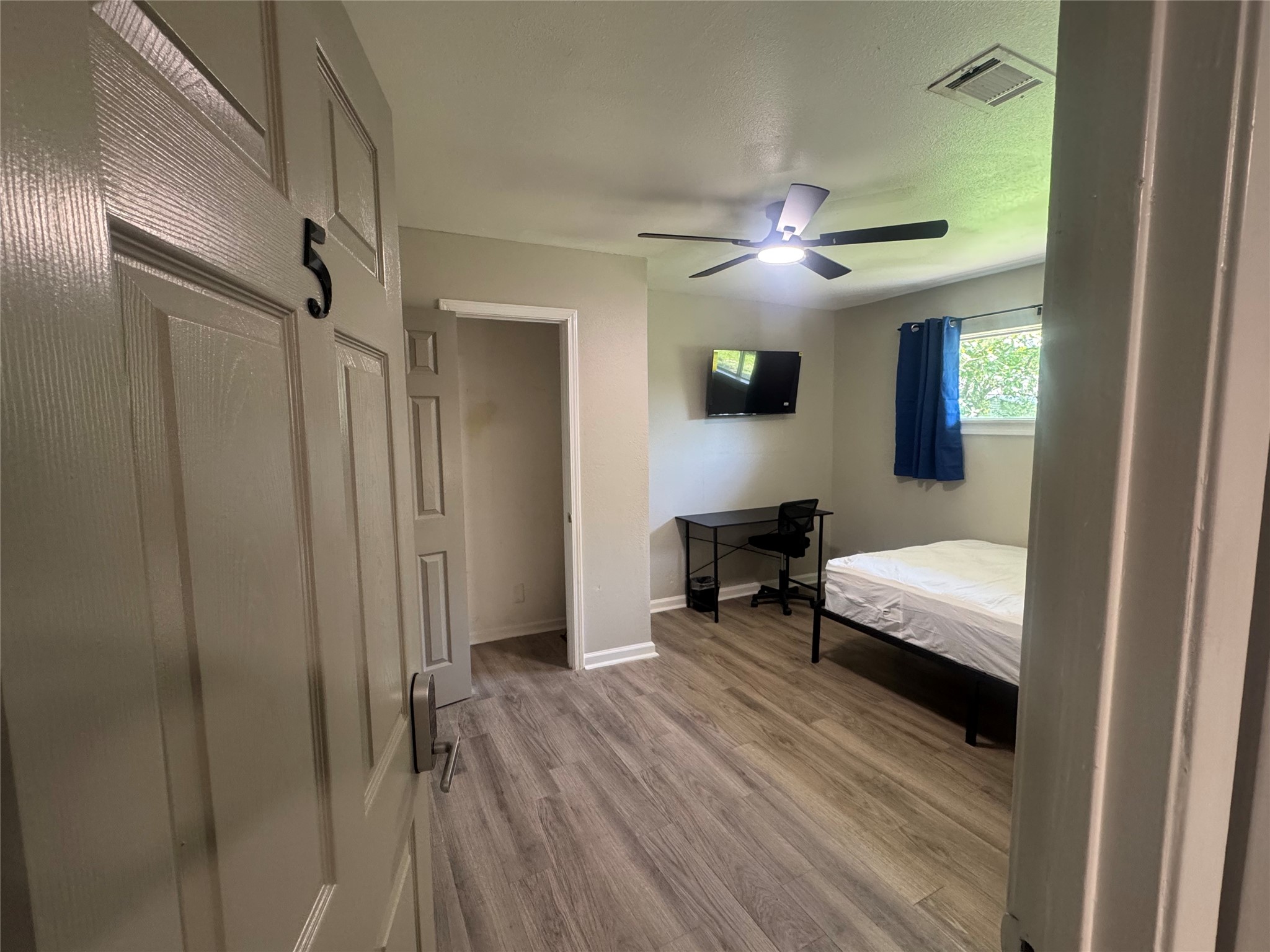 5838 Reed Road Houston, TX 77033 - Photo 11 of 22 Gallery Image 11
