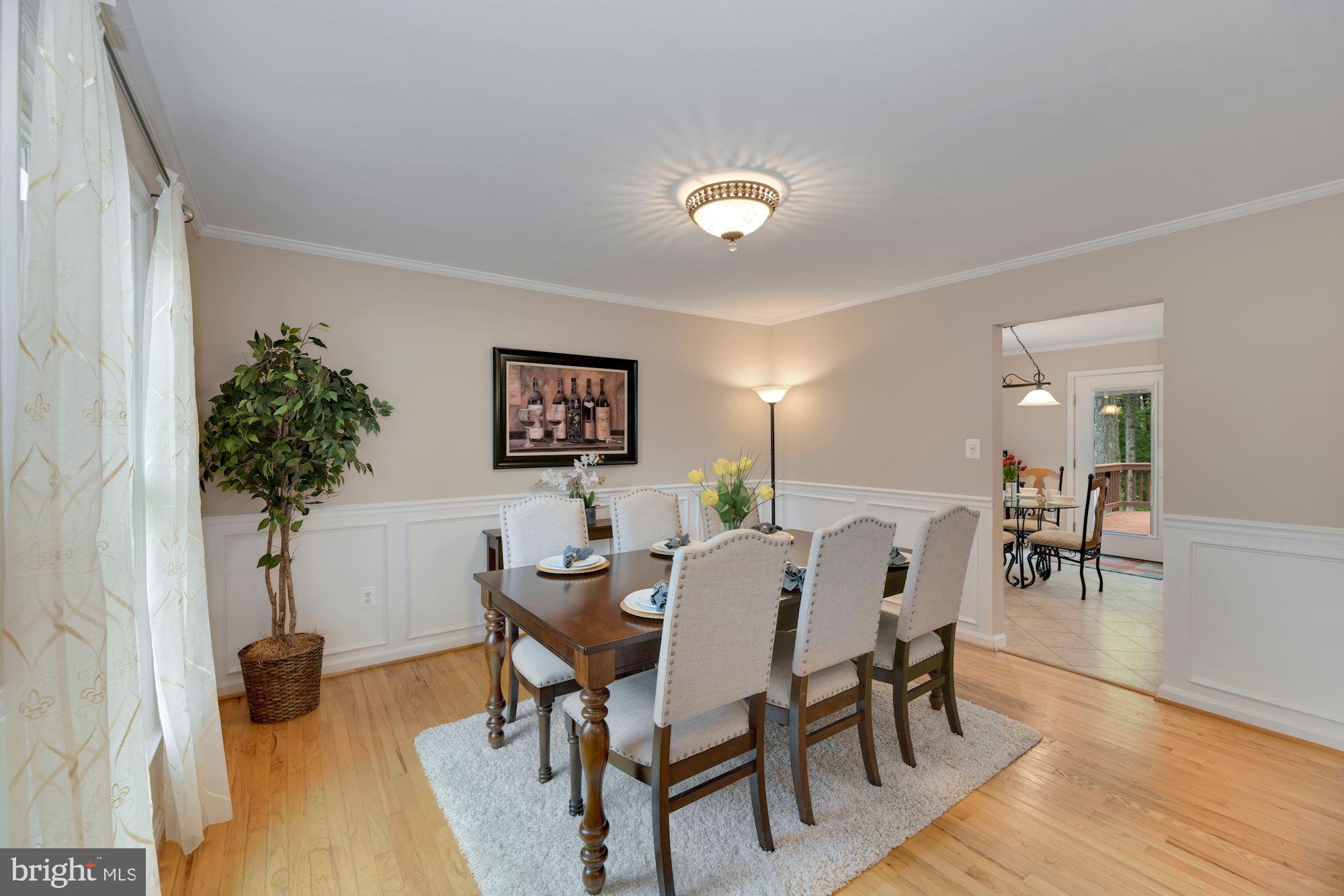 6012 Commack Court Springfield, VA 22152 - Photo 14 of 56 Dining room with hardwood flooring