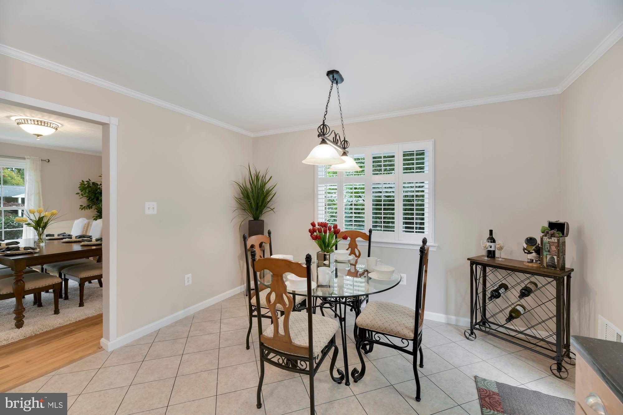 6012 Commack Court Springfield, VA 22152 - Photo 15 of 56 Breakfast area