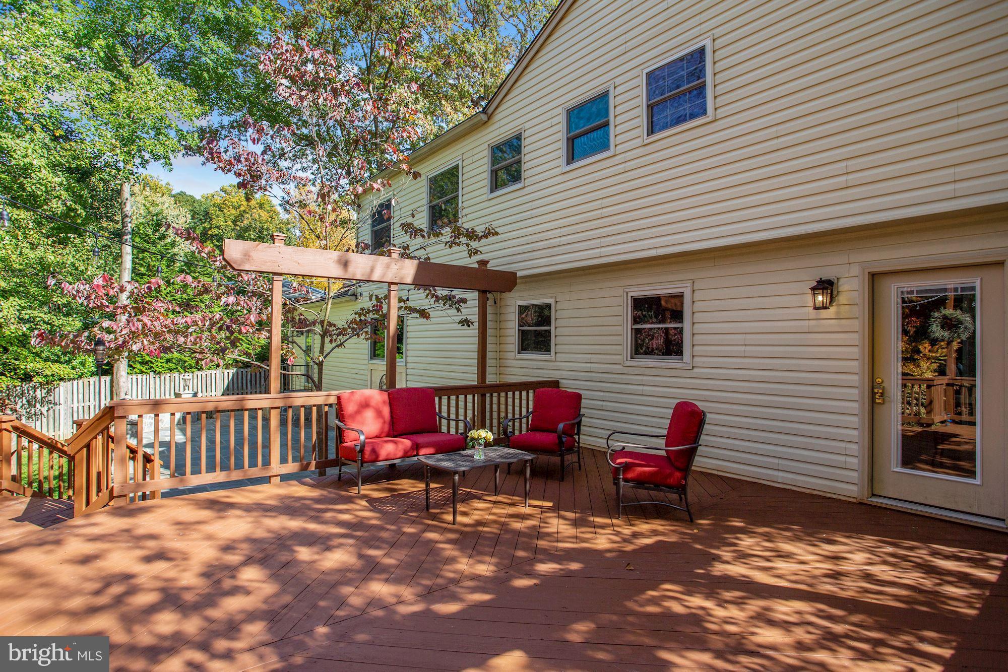 6012 Commack Court Springfield, VA 22152 - Photo 43 of 56 Deck