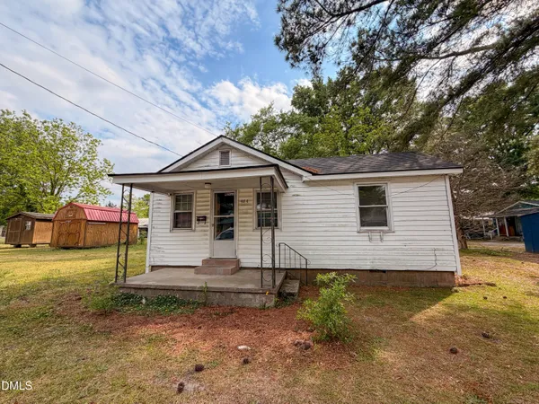 $84,999 | 404 East Elizabeth Street, Selma, NC 27576