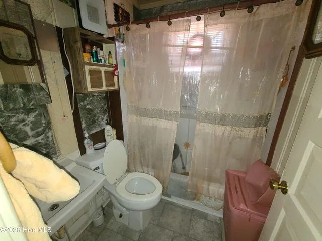 $35,900 | 210 Clay Street, Kinston, NC 28501